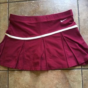 Nike FitDry Tennis pleated mini skirt w shorts
